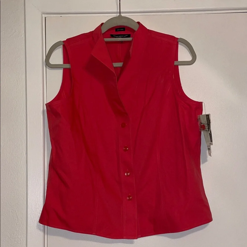 Sleeveless Coral Button-Up Top - Picture 1 of 6